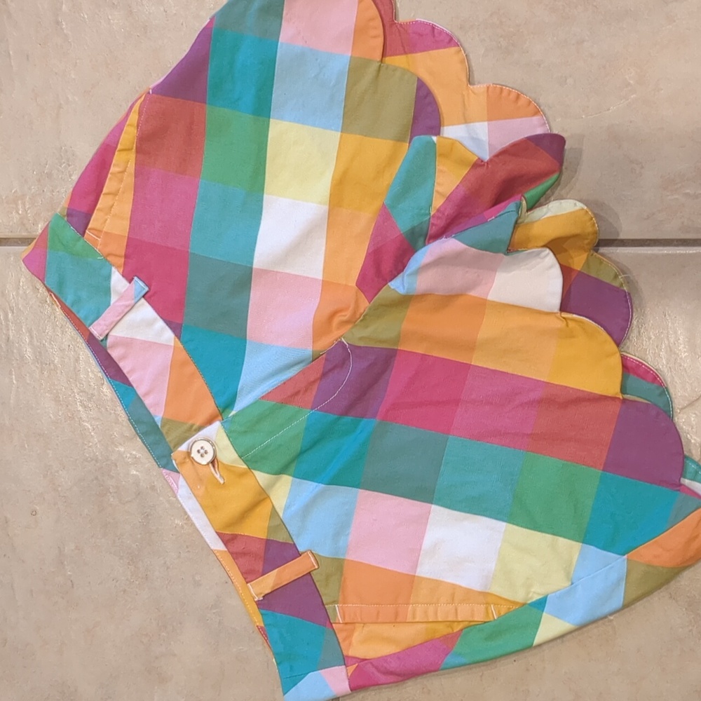 Crown & Ivy Colorful Scalloped Edge Shorts Size 8P